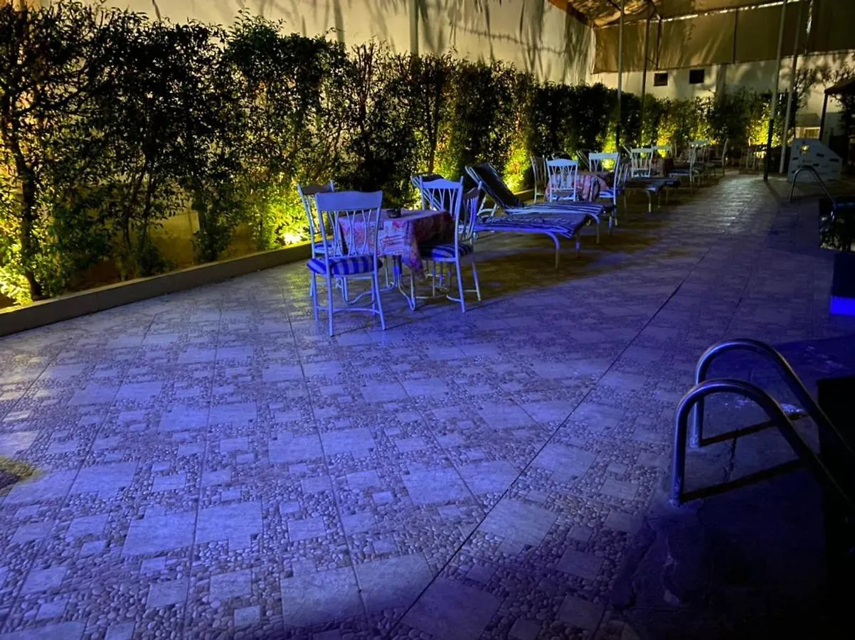 Shady Hotel الأقصر
