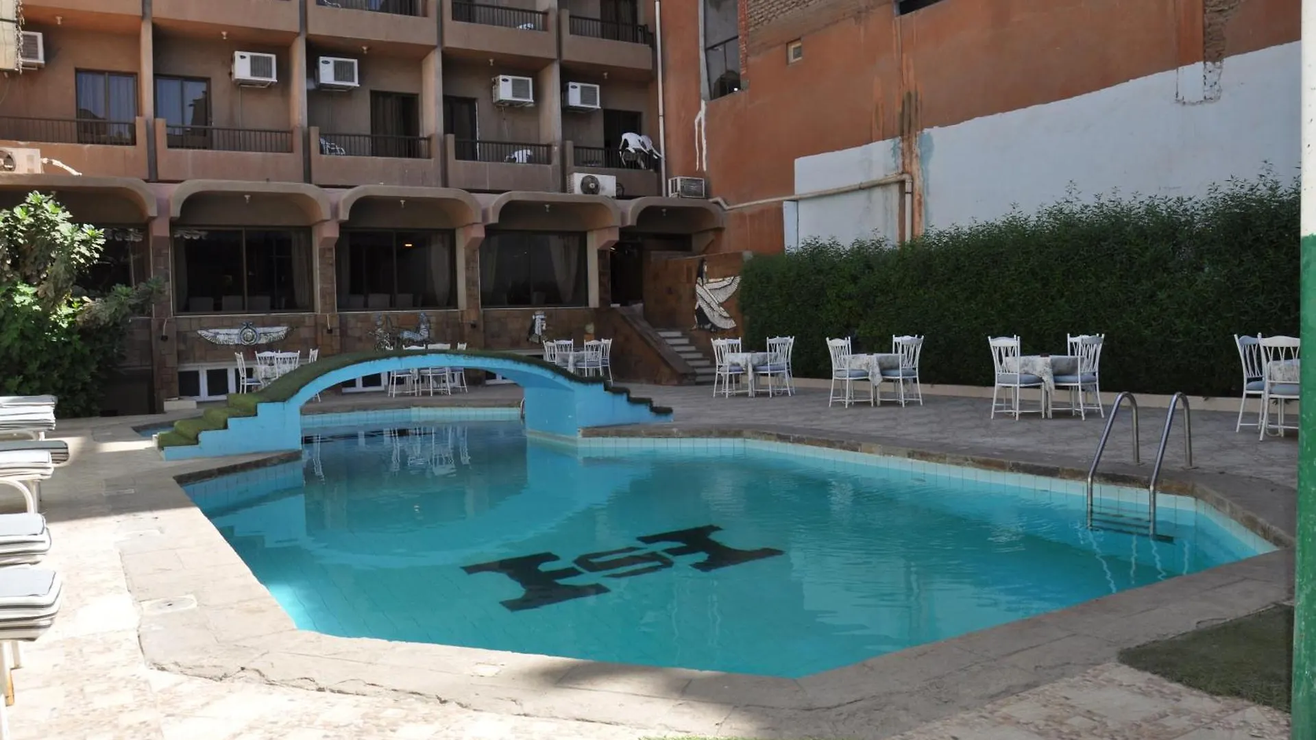 Shady Hotel الأقصر