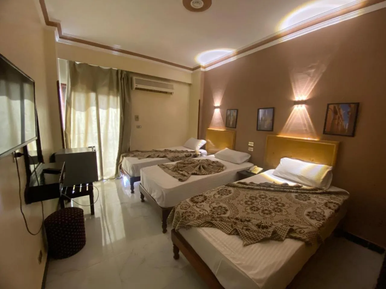 Shady Hotel الأقصر