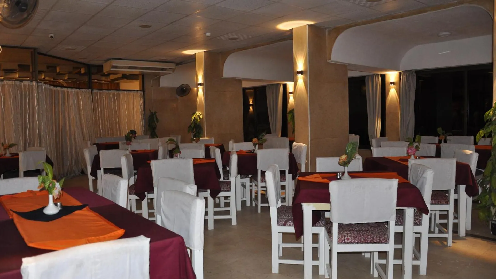 Shady Hotel Luxor