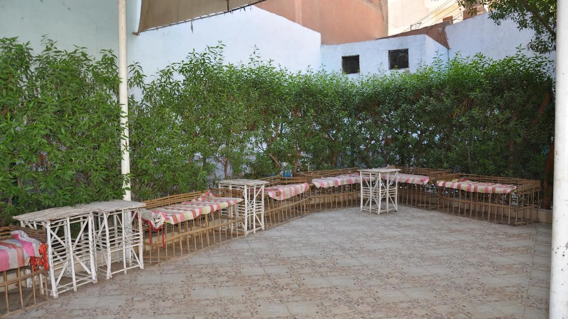 Shady Hotel Luxor