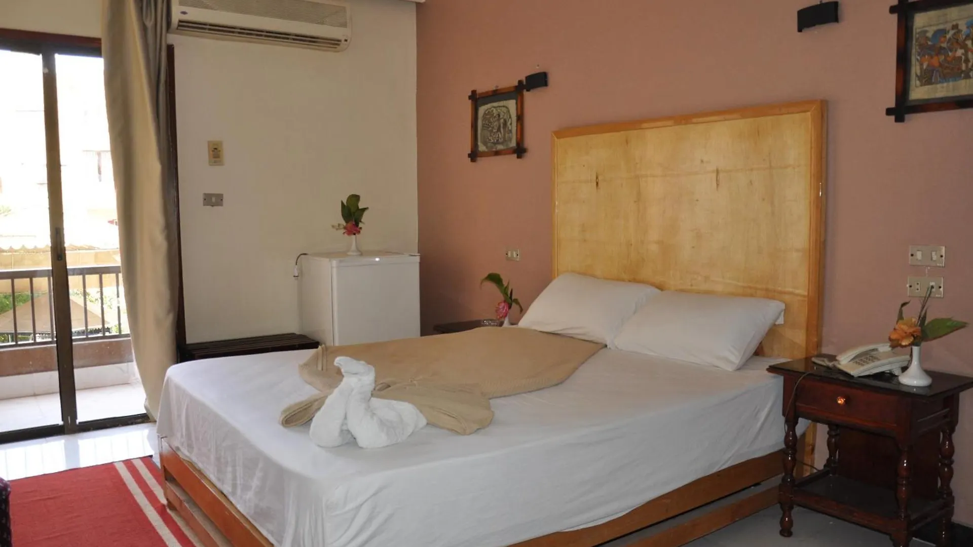 Shady Hotel Luxor